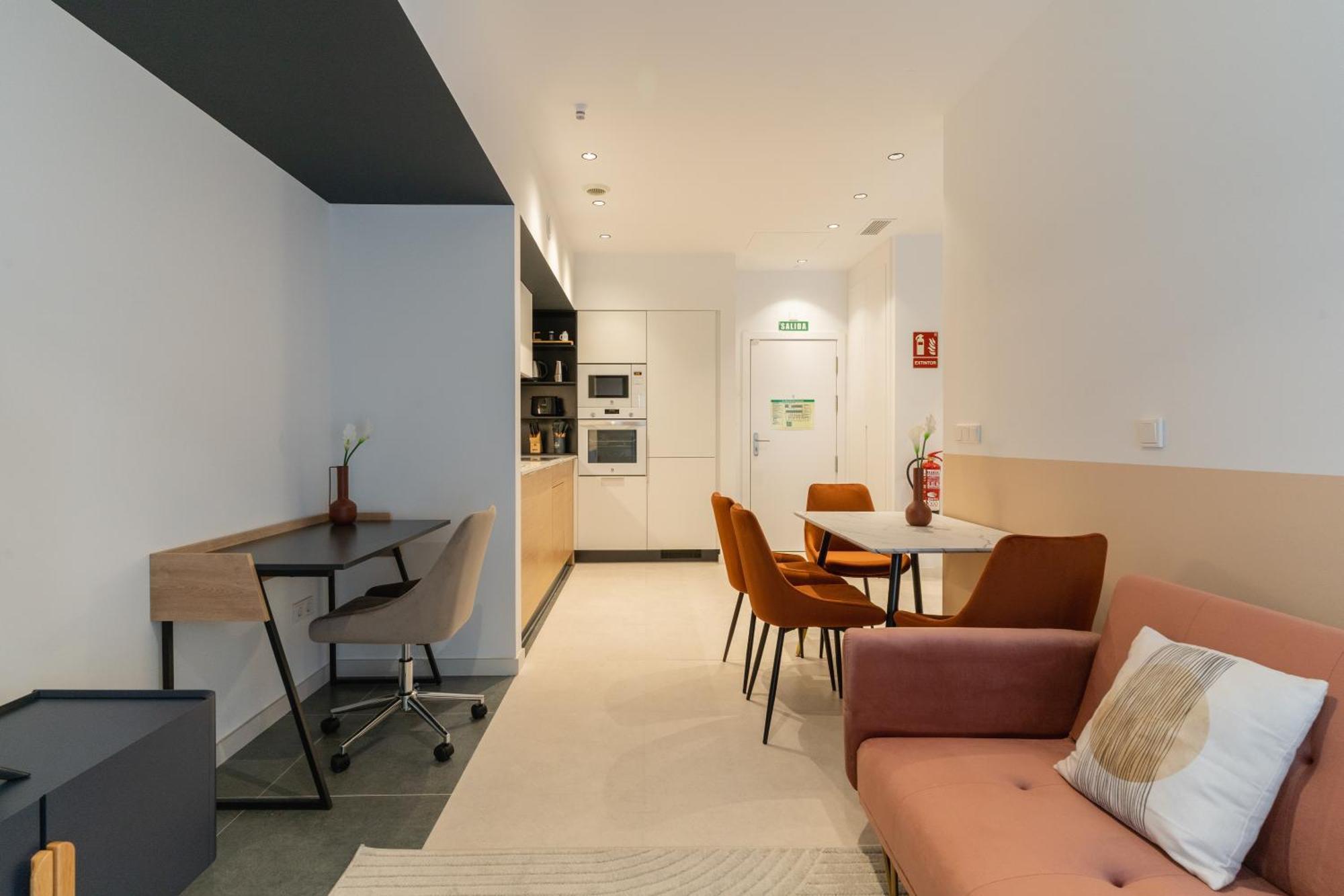 Canillas Apartments Madrid Exterior photo